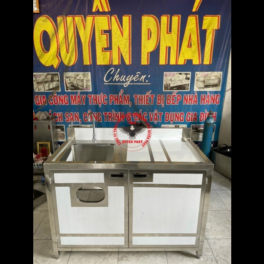 Chậu rửa có cánh cửa